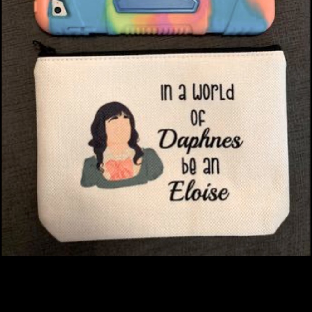 New zippered pouch brigerton